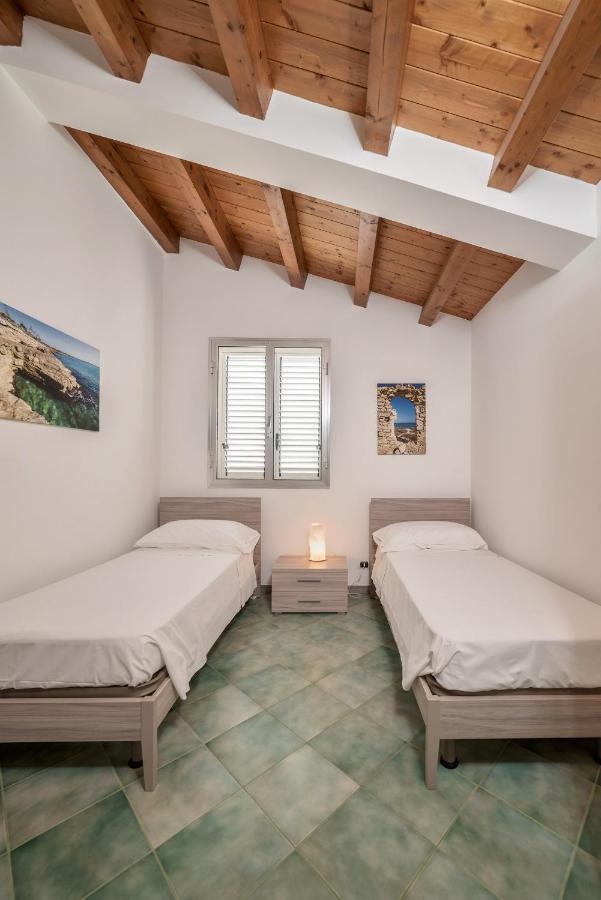 Archimede, Appartamento Con Vista In Centro A Marina Di Ragusa Luaran gambar