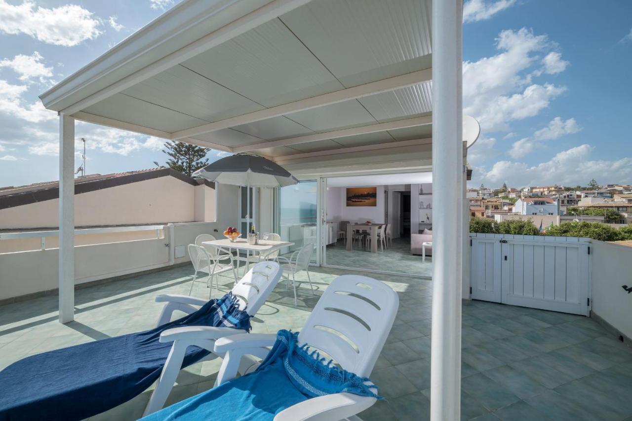Archimede, Appartamento Con Vista In Centro A Marina Di Ragusa Luaran gambar