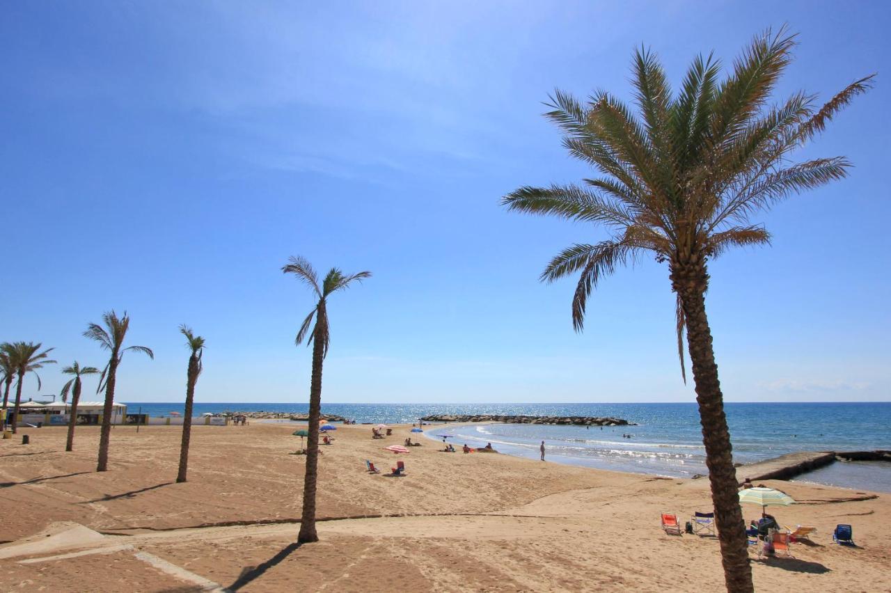 Archimede, Appartamento Con Vista In Centro A Marina Di Ragusa Luaran gambar