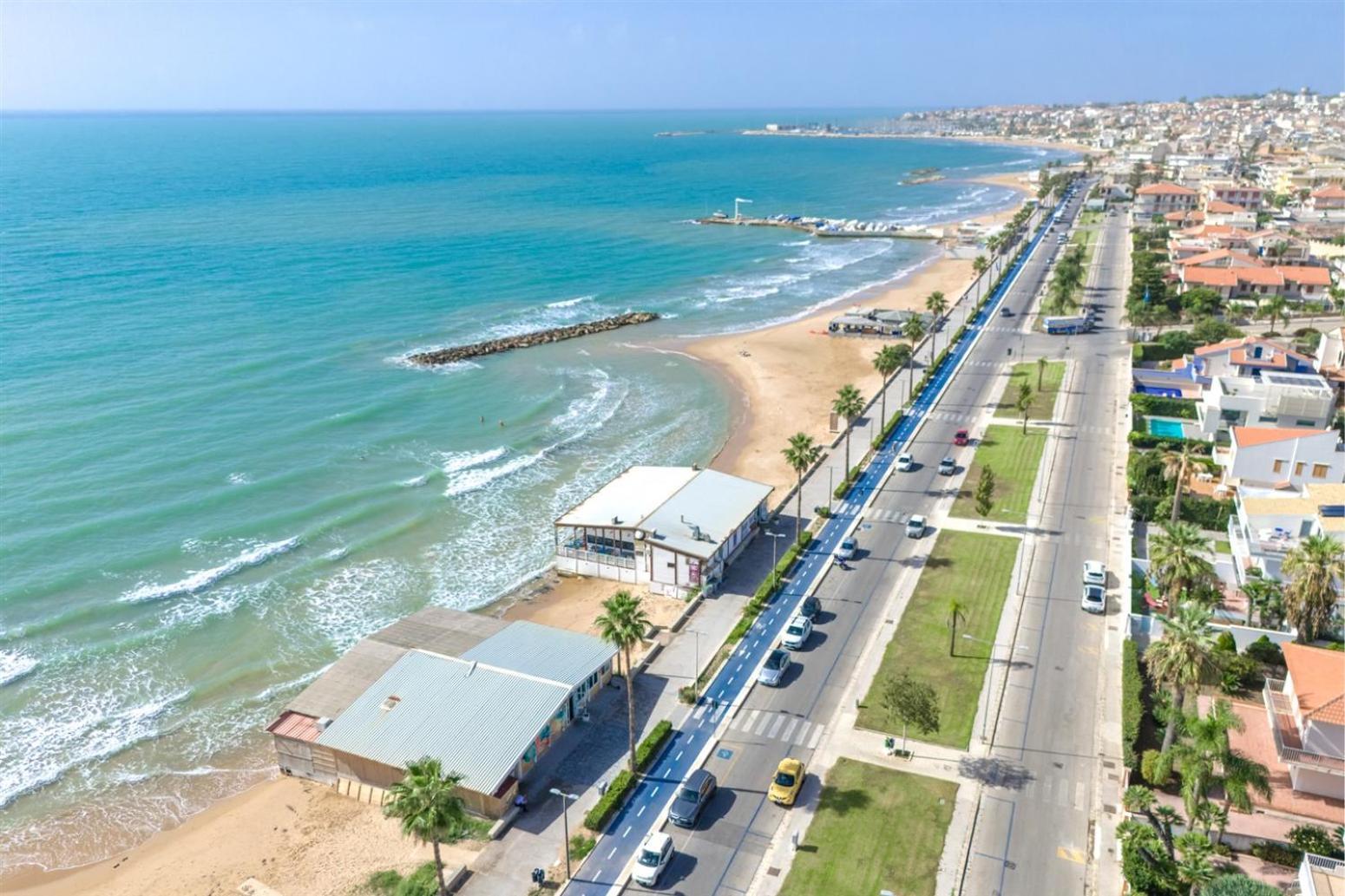 Archimede, Appartamento Con Vista In Centro A Marina Di Ragusa Luaran gambar